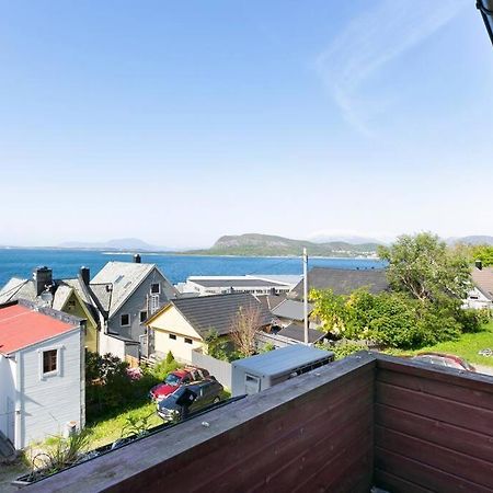 Koselig Sentrum Leilighet. Apartman Ålesund Kültér fotó