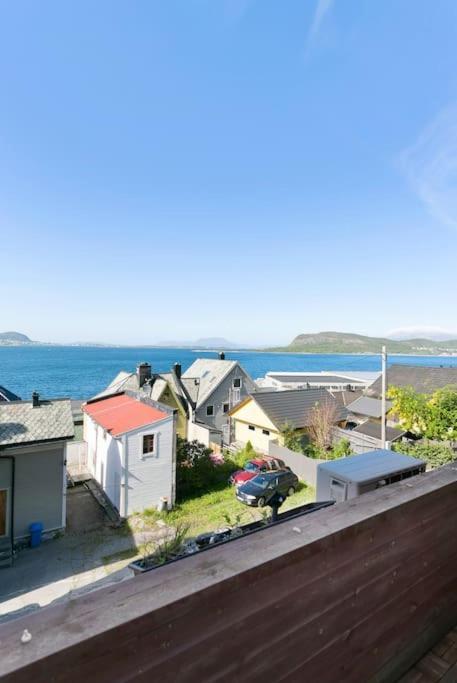 Koselig Sentrum Leilighet. Apartman Ålesund Kültér fotó