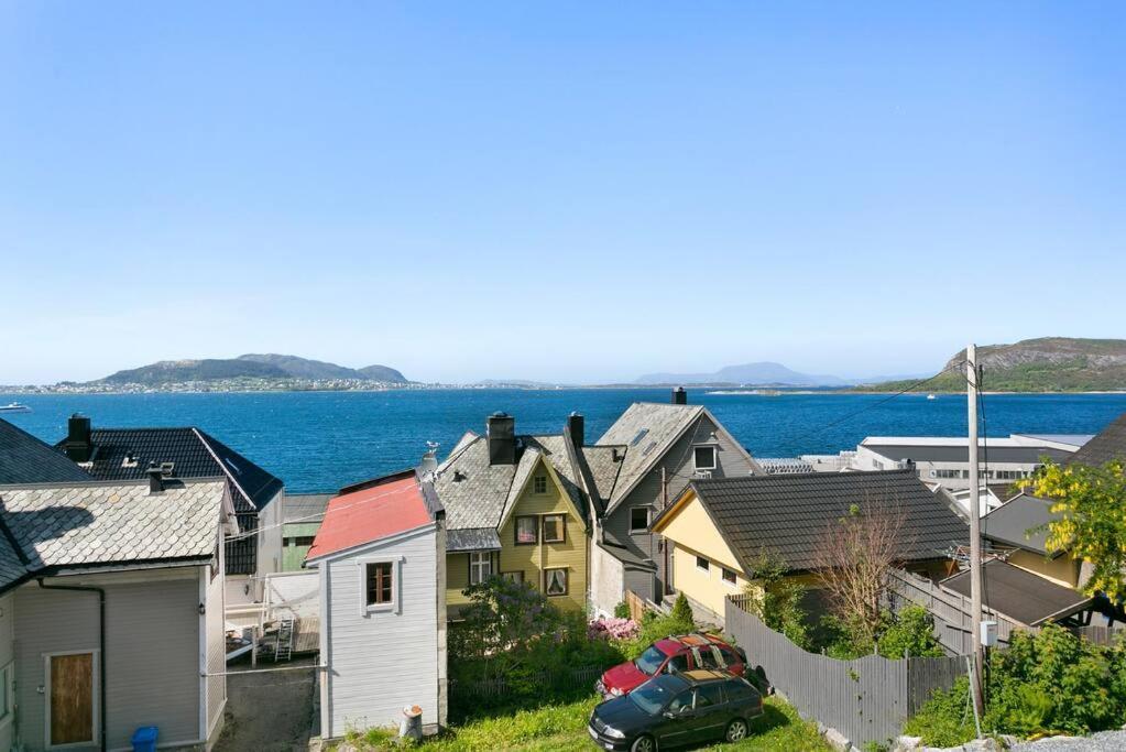 Koselig Sentrum Leilighet. Apartman Ålesund Kültér fotó